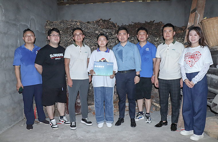 绽放微力量 | 绿之韵公益基金会携手湖南省慈善总会“爱心改变命运”首站走进常德桃源