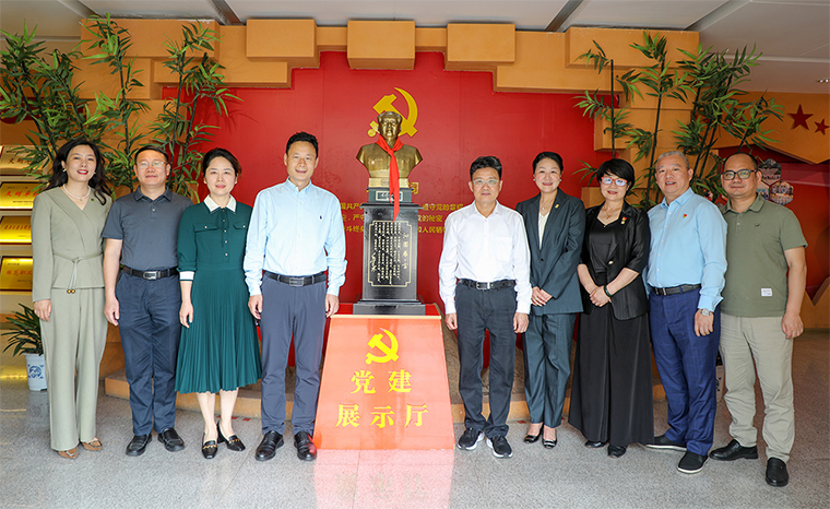 湖南省政协提案委员会主任袁海平一行莅临安博官网调研