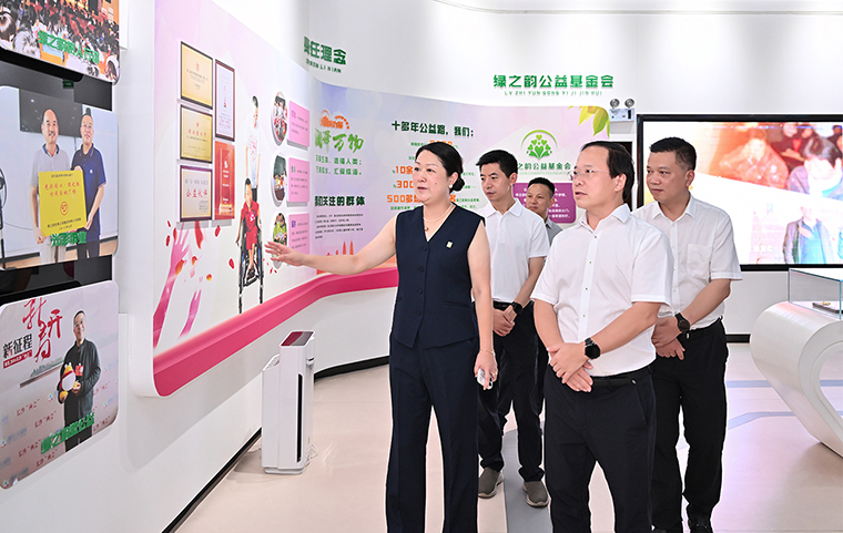 中共长沙市委常委、浏阳市委书记肖正波一行莅临安博官网调研