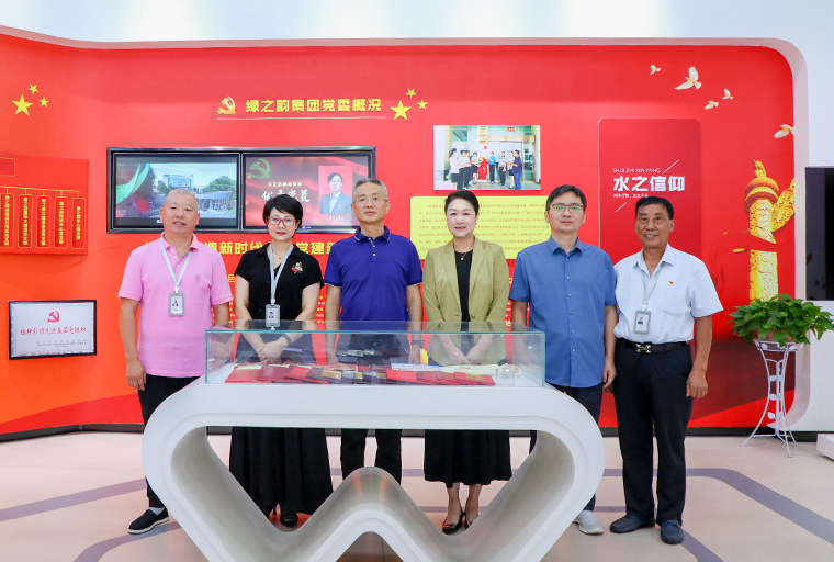 浏阳经开区管委会负责同志孙春华一行莅临安博官网参观调研